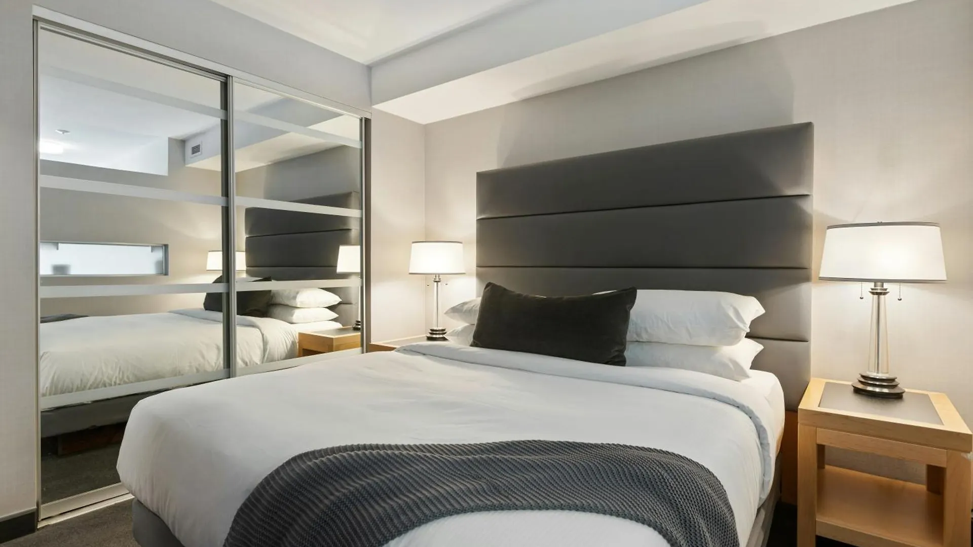 Hotel Calabash Luxury Villa Near Delhi Airport New Delhi