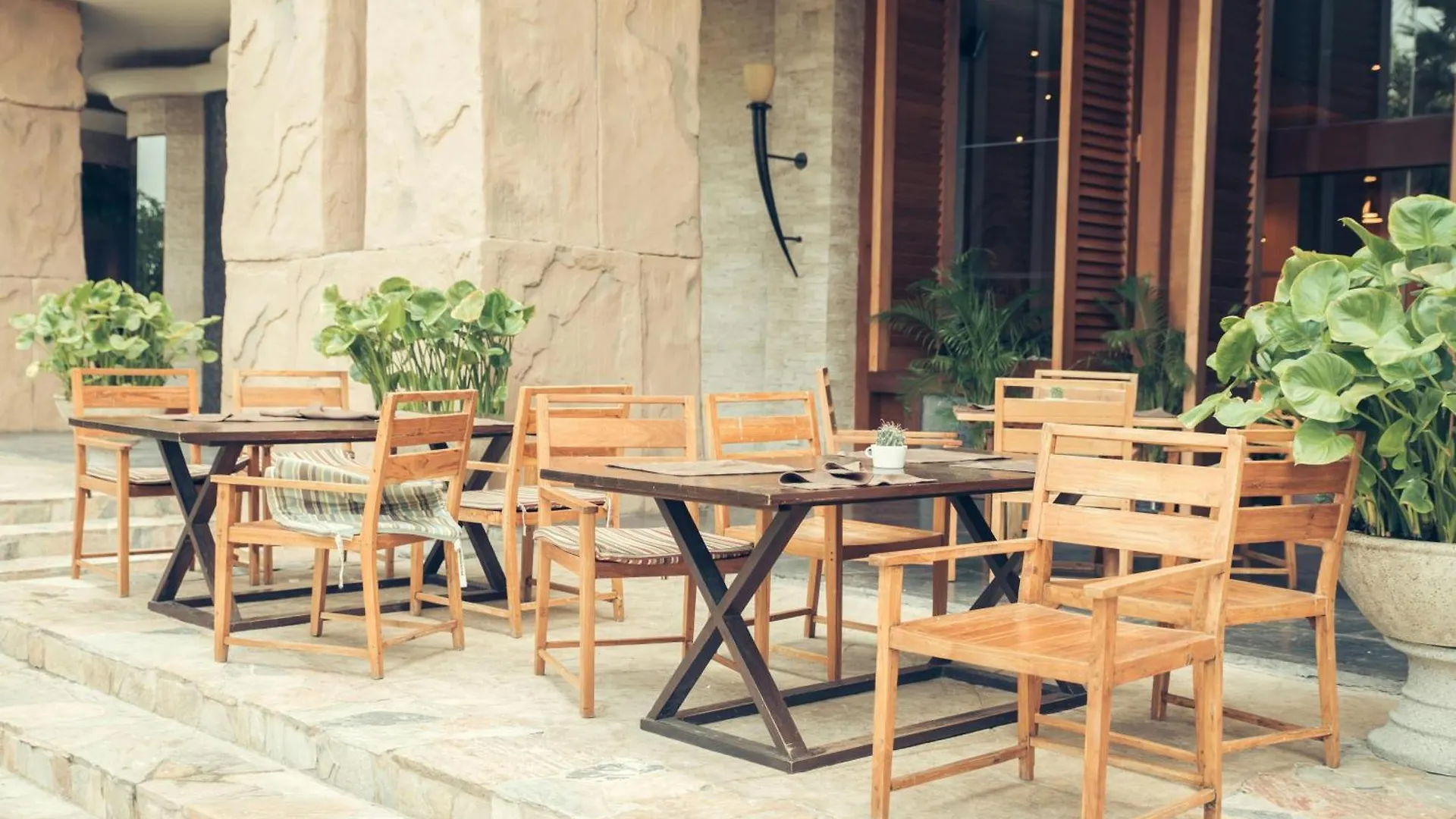 Hotel Calabash Luxury Villa Near Delhi Airport New Delhi